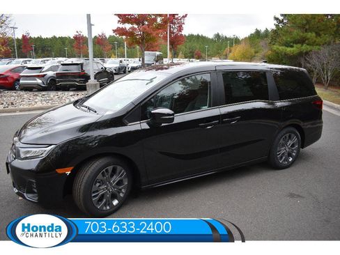 New 2026 Honda Odyssey Touring image 5