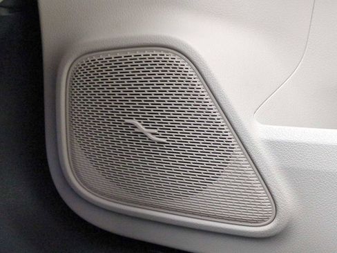 Used 2026 Mercedes-Benz GLA 250 4MATIC image 33