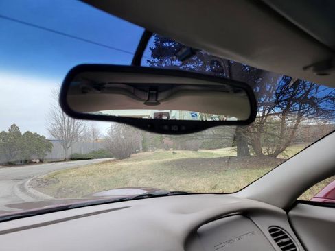 Used 2003 Chevrolet Corvette Coupe w/ Preferred Equipment Group image 32