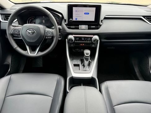 Used 2025 Toyota RAV4 XLE Premium image 23