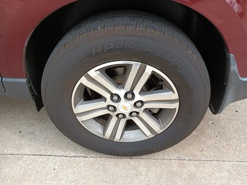 Used 2016 Chevrolet Traverse LT image 39