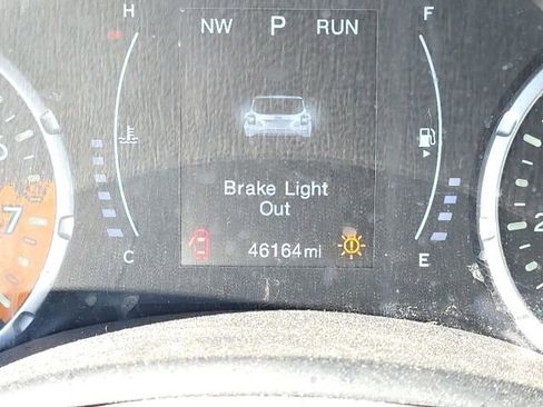 Used 2017 Jeep Renegade Latitude w/ Cold Weather Group image 14