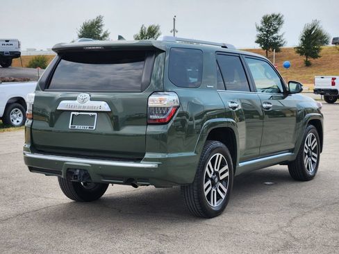 Used 2022 Toyota 4Runner Limited RWD image 5