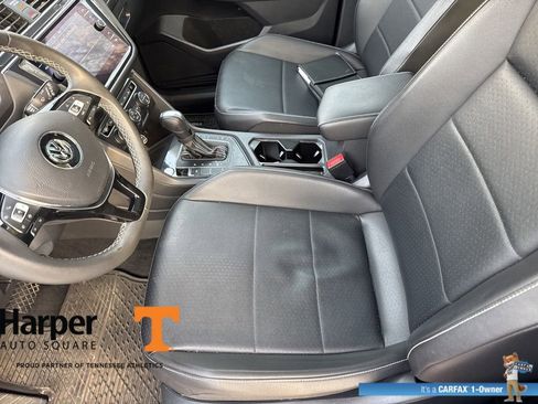 Used 2021 Volkswagen Tiguan SEL image 13