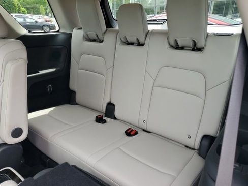 Used 2022 Nissan Pathfinder Platinum w/ Cargo Package AWD/4WD image 22