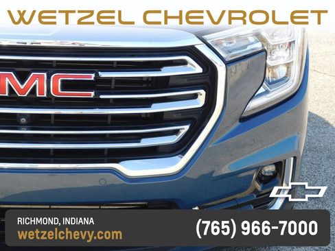 Used 2024 GMC Terrain SLT w/ Tech Package AWD/4WD image 9