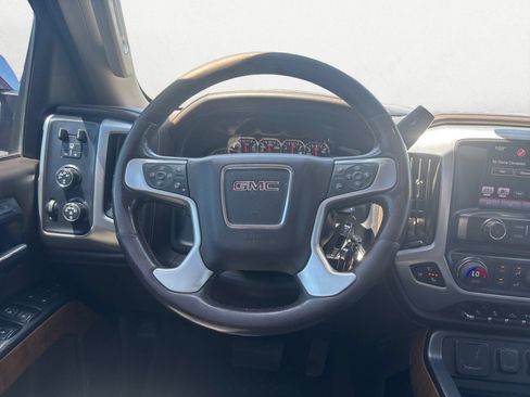 Used 2016 GMC Sierra 1500 SLT w/ Enhanced Driver Alert Package AWD/4WD image 9
