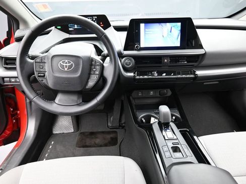 Used 2024 Toyota Prius LE image 15