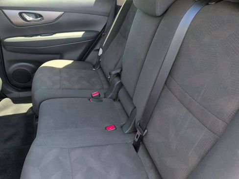 Used 2016 Nissan Rogue S w/ Appearance Package AWD/4WD image 18
