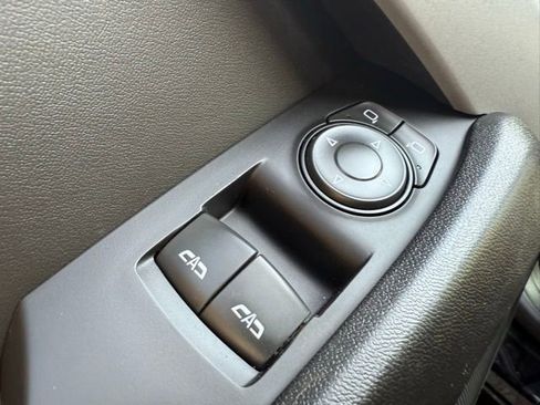 Used 2021 Chevrolet Camaro LT image 9