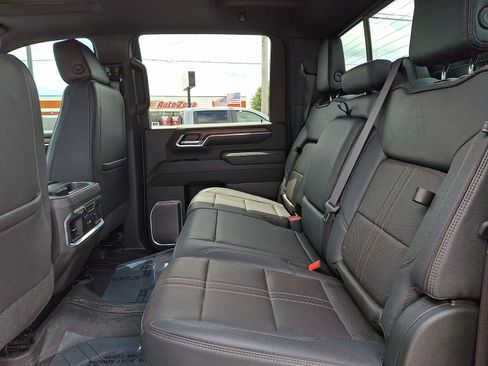 Used 2024 Chevrolet Silverado 3500 High Country w/ High Country Premium Package AWD/4WD image 10