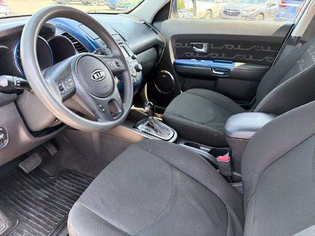 Used 2012 Kia Soul + w/ Audio Pkg FWD image 18