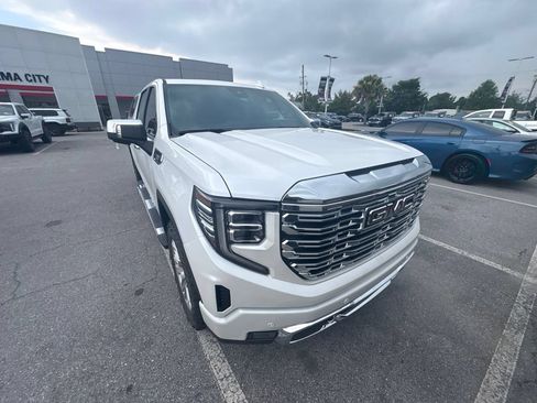 Used 2024 GMC Sierra 1500 Denali w/ Technology Package AWD/4WD image 15