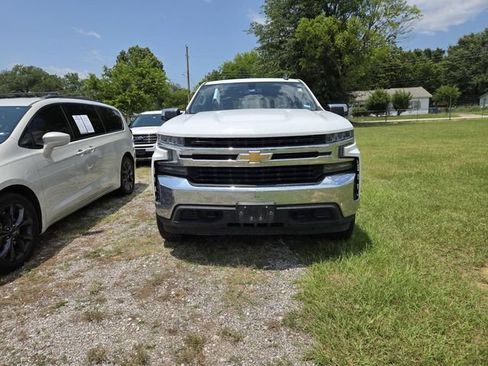 Used 2021 Chevrolet Silverado 1500 LT AWD/4WD image 2