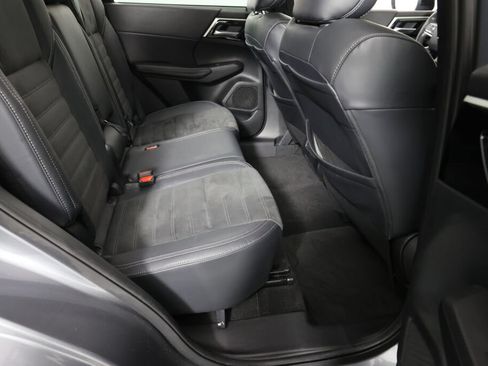 Used 2022 Mitsubishi Outlander SE AWD/4WD image 23