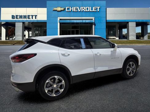 Used 2025 Chevrolet Blazer LT FWD image 7
