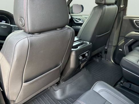 Used 2023 Chevrolet Tahoe RST w/ Luxury Package AWD/4WD image 14