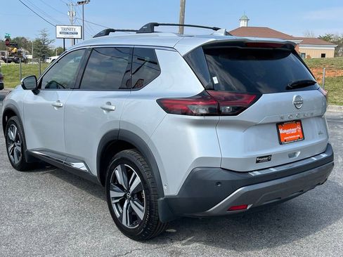 Used 2022 Nissan Rogue SL w/ SL Premium Package FWD image 6