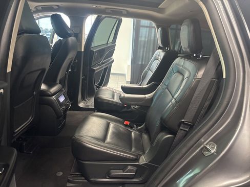 Used 2023 Lincoln Aviator Reserve image 30