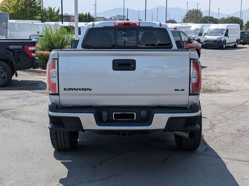 Used 2017 GMC Canyon SLE w/ SLE Convenience Package AWD/4WD image 5