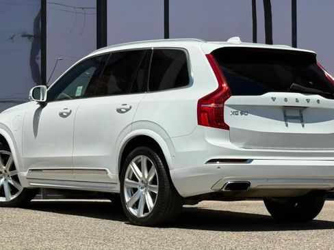 Used 2017 Volvo XC90 T8 Inscription w/ Luxury Package AWD/4WD image 7