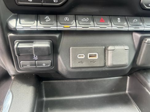Used 2019 Chevrolet Silverado 1500 LT Trail Boss AWD/4WD image 26