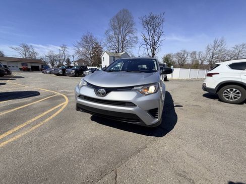 Used 2017 Toyota RAV4 LE w/ Carpet Mat Package image 2