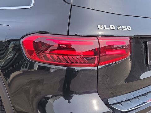 Certified 2026 Mercedes-Benz GLB 250 GLB 250 image 12
