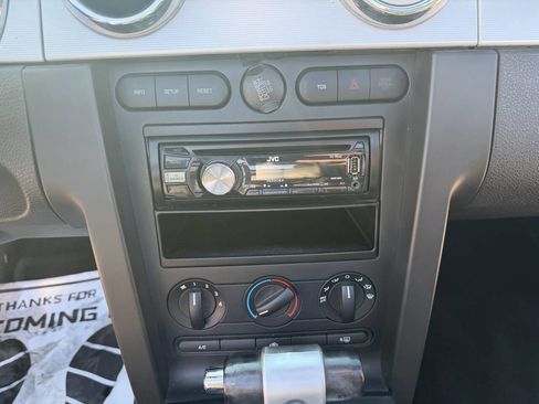 Used 2006 Ford Mustang GT Premium image 27