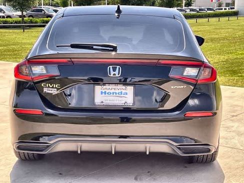 Used 2024 Honda Civic Sport image 6