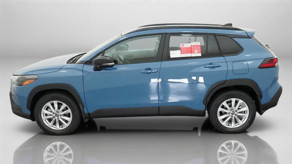 New 2026 Toyota Corolla Cross LE FWD image 6