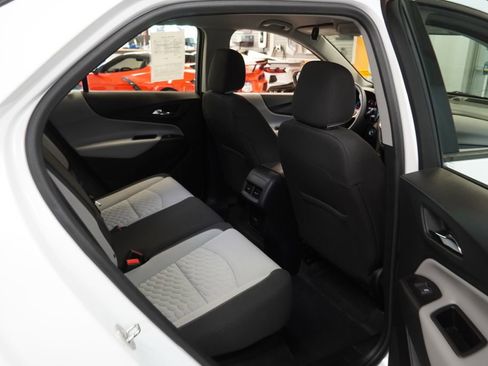 Used 2018 Chevrolet Equinox LS w/ LPO, Blackout Package FWD image 23