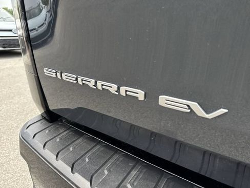 Used 2026 GMC Sierra EV Denali AWD/4WD image 32