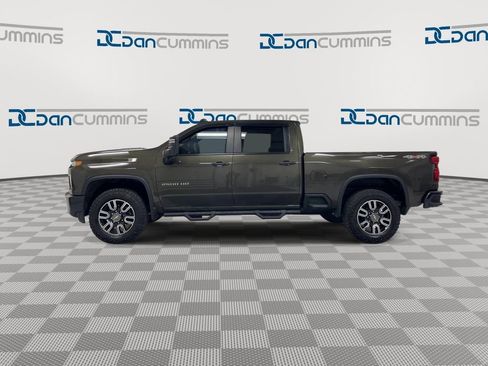 Used 2022 Chevrolet Silverado 2500 Custom w/ Custom Convenience Package AWD/4WD image 5