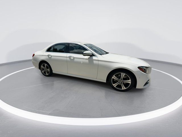 Used 2018 Mercedes-Benz E 300 4MATIC image 9