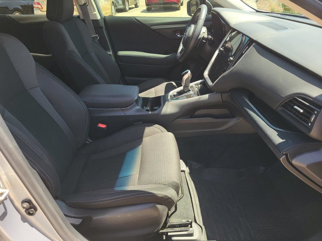 Used 2020 Subaru Outback Premium AWD/4WD image 8