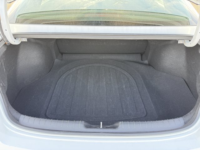 Used 2026 Hyundai Elantra Sport FWD image 5