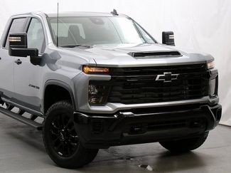 Used 2025 Chevrolet Silverado 2500 Custom w/ Custom Convenience Package video 2