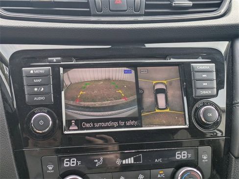 Used 2019 Nissan Rogue SL image 25