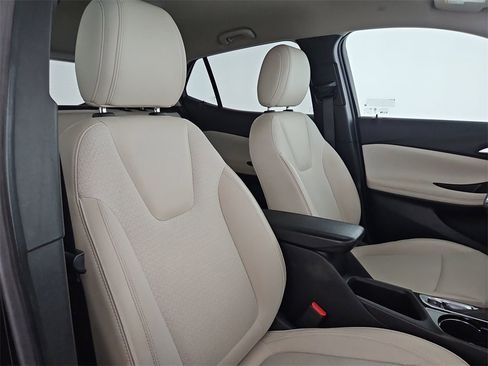 Used 2024 Buick Encore GX Preferred image 33