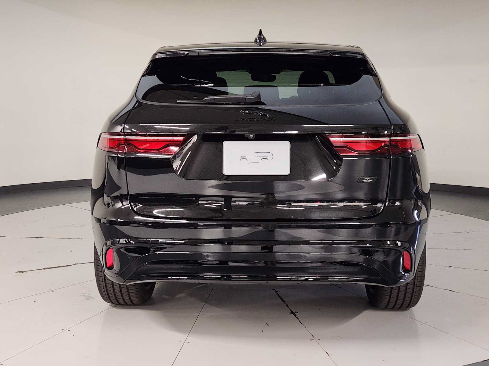 New 2026 Jaguar F-PACE R-Dynamic S AWD/4WD image 10