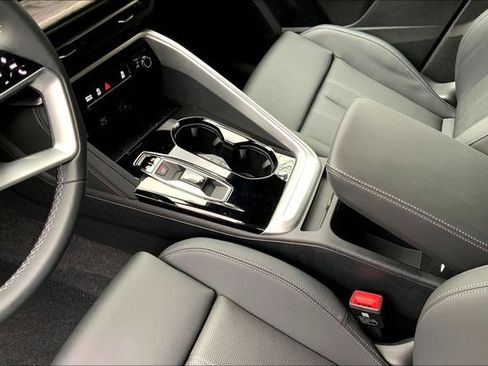 New 2025 Audi Q5 Premium Plus image 8