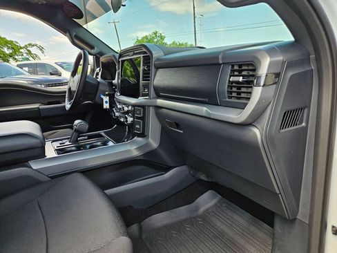 Used 2025 Ford F150 XLT w/ Equipment Group 301A Standard AWD/4WD image 17