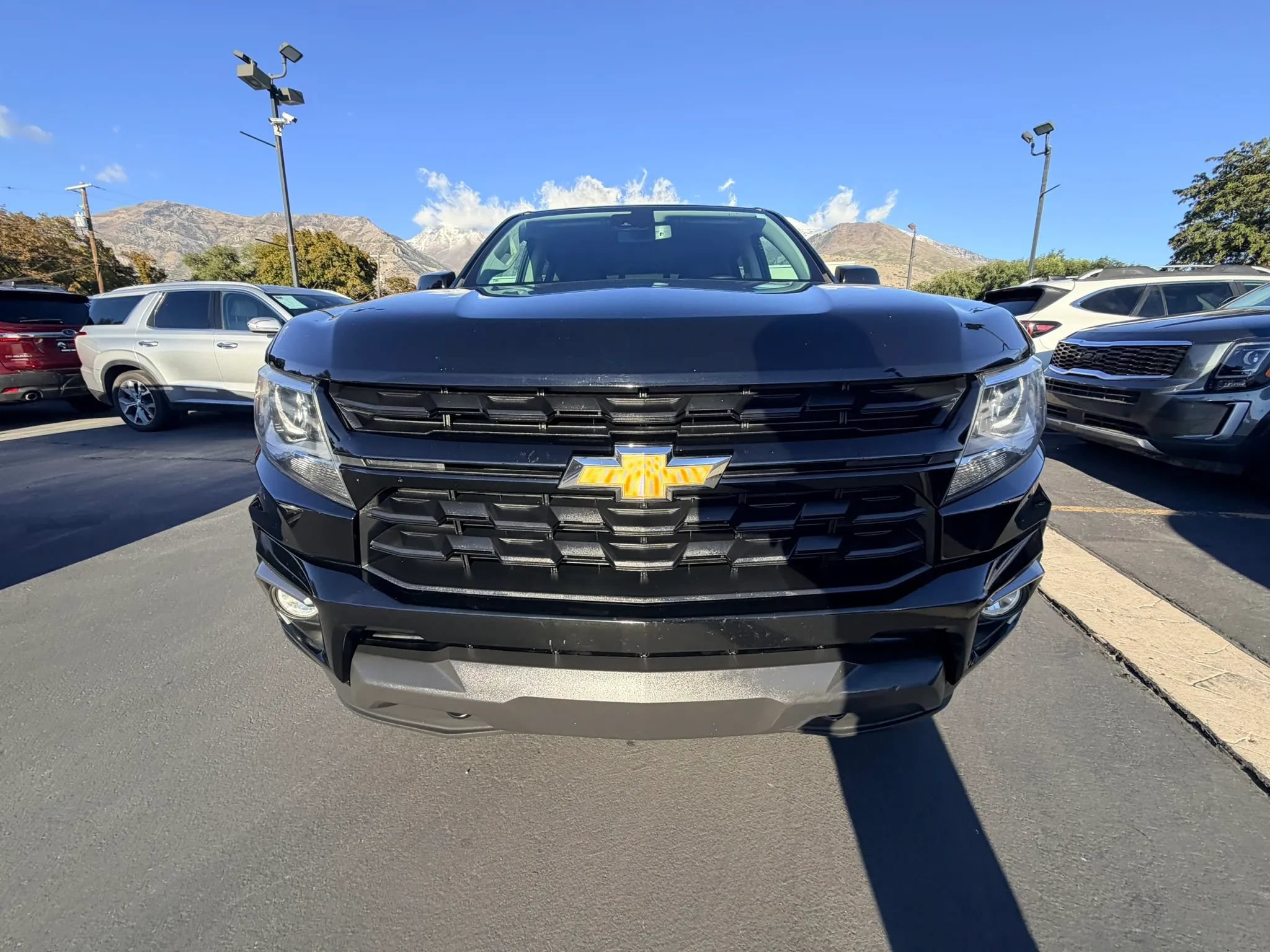 Used 2022 Chevrolet Colorado LT w/ Safety Package AWD/4WD image 8