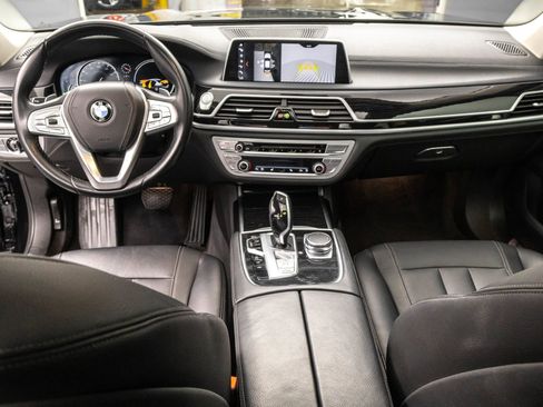 Used 2018 BMW 740i 740i image 33