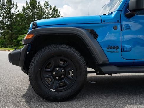 Used 2022 Jeep Wrangler Unlimited Sport AWD/4WD image 4