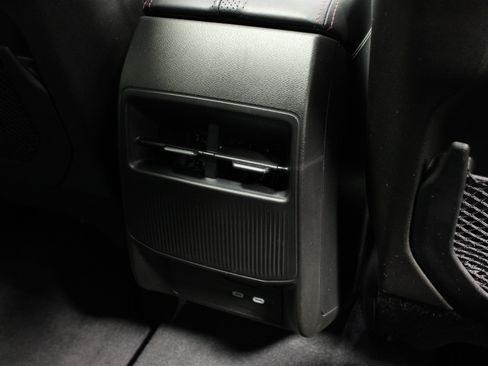 Used 2025 Jeep Wagoneer S Limited image 22