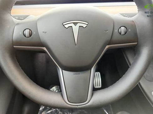 Used 2024 Tesla Model Y Performance AWD/4WD image 56