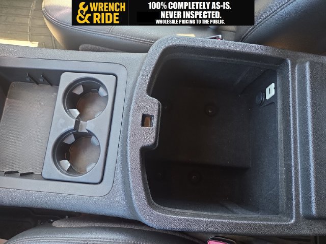 Used 2013 GMC Sierra 2500 SLT w/ Snow Plow Prep Package AWD/4WD image 19