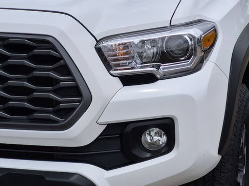 Used 2023 Toyota Tacoma TRD Off-Road AWD/4WD image 11